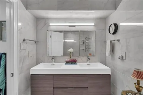 $615,000 | 7300 Lakeshore Drive, Unit 20, New Orleans, LA 70124