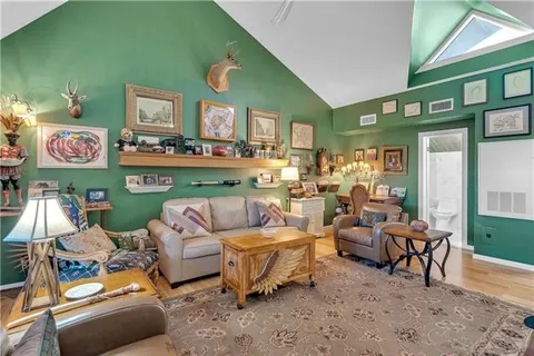 $615,000 | 7300 Lakeshore Drive, Unit 20, New Orleans, LA 70124