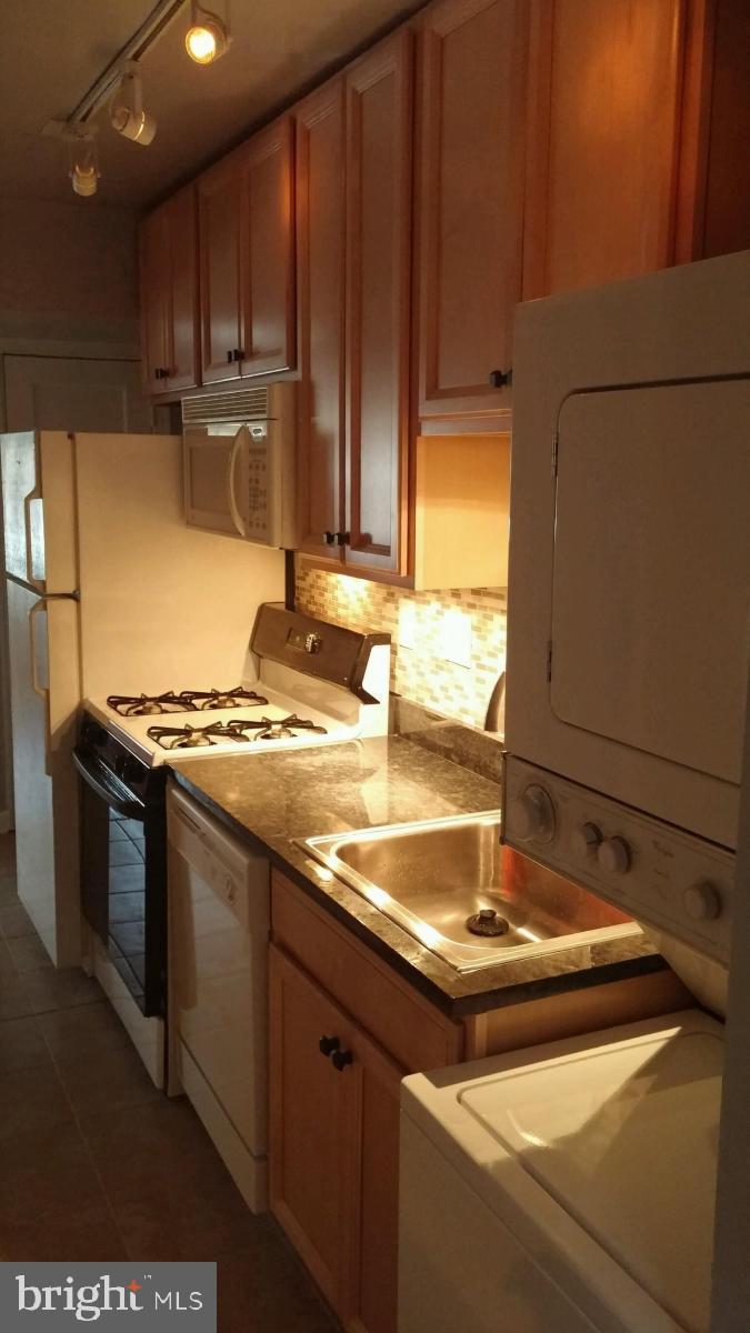 88 Q Street Southwest Washington, DC 20024 - Photo 3 of 24 Gallery Image 3