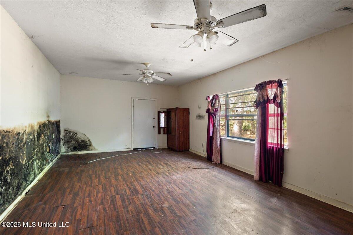 920 Sumac Avenue Jackson, MS 39204 - Photo 11 of 20 10-HTP_4569