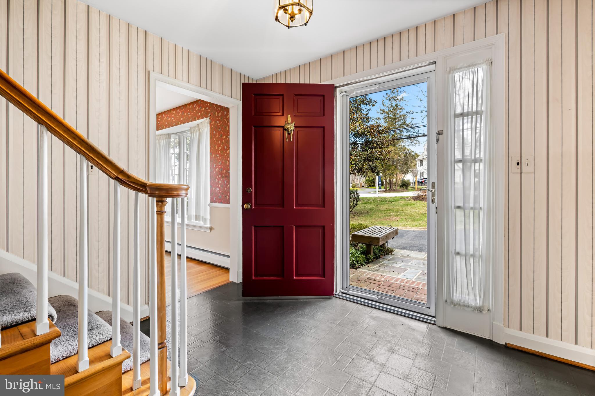 1607 Ruxton Road Towson, MD 21204 - Photo 5 of 46 a view of front door