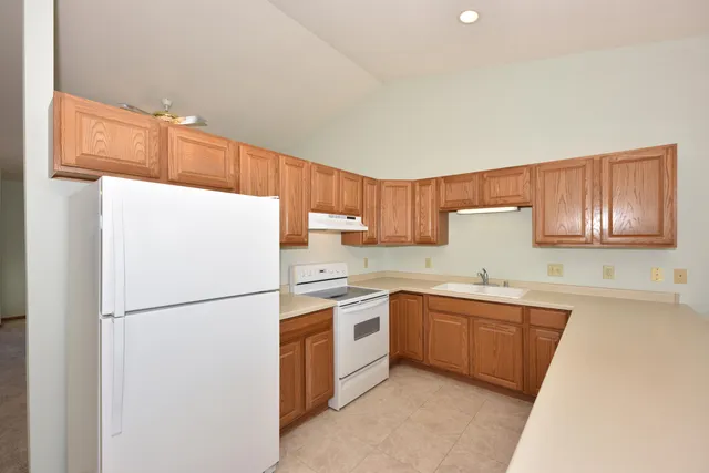 $359,000 | 1687 Nature Trail, Unit 24B, Hartford, WI 53027