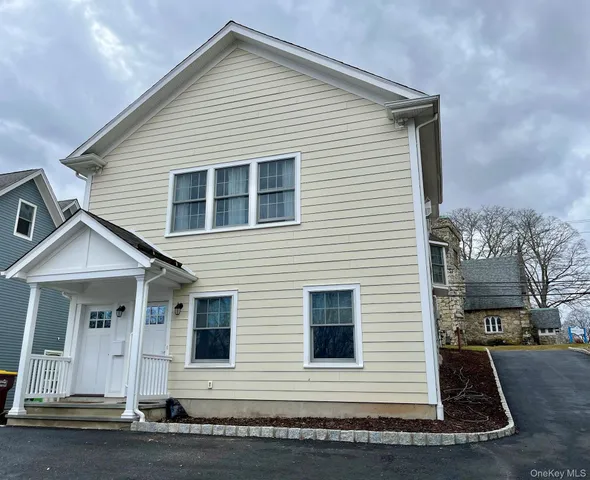 $2,150 | 59 South Street, Unit 1, Warwick, NY 10990