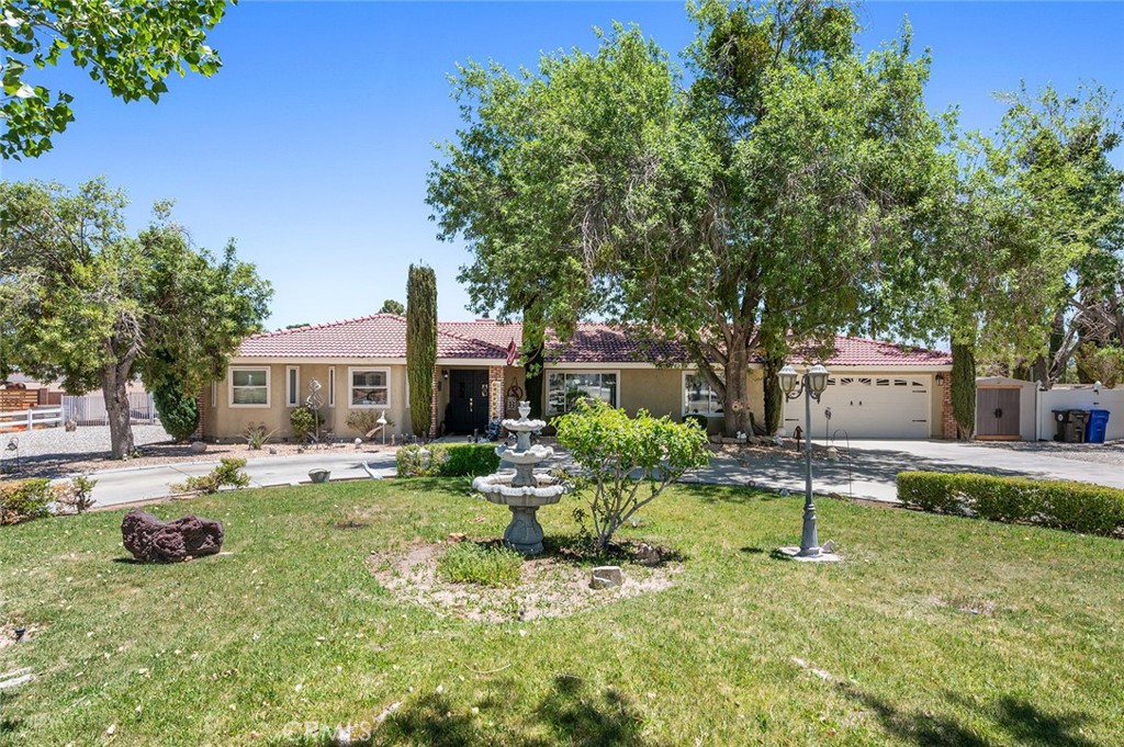 15093 Mandan Road Apple Valley, CA 92307 - Photo 4 of 56