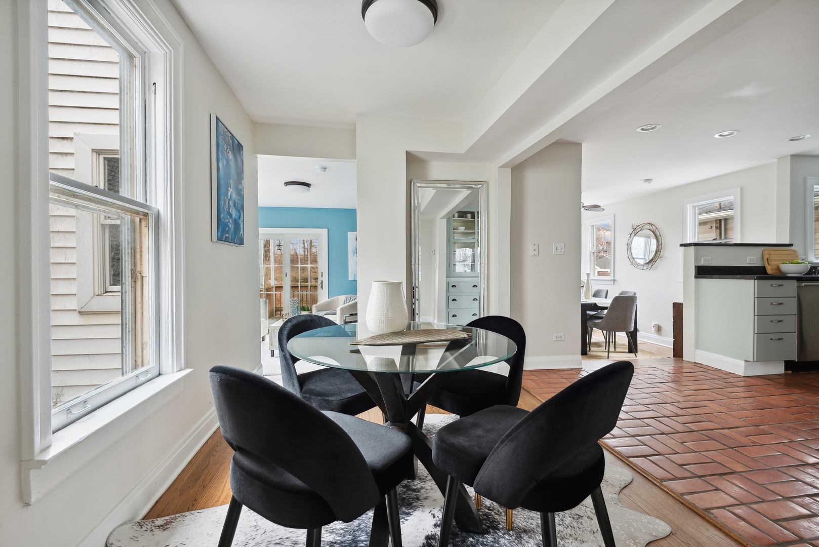 2120 Wesley Avenue Evanston, IL 60201 - Photo 12 of 32 a dining room with furniture and window