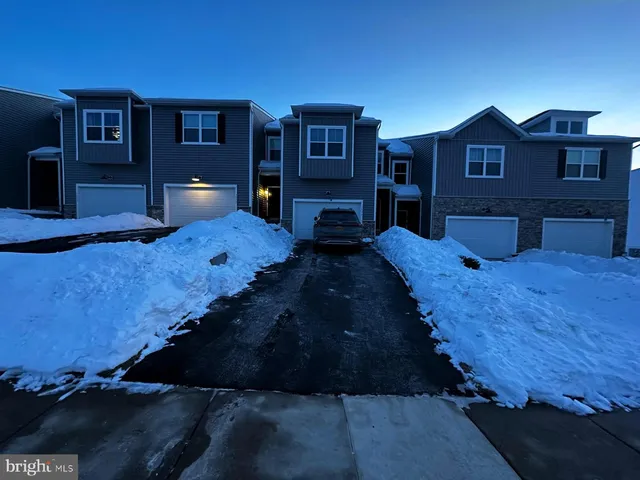 $447,000 | 7573 Clayton Avenue, Coopersburg, PA 18036