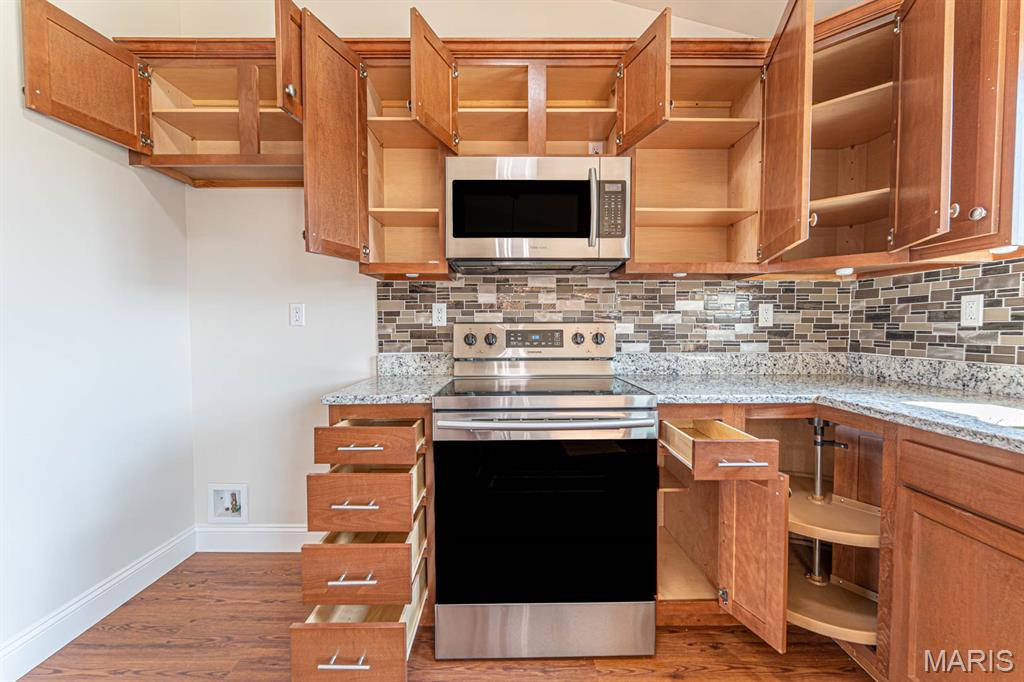 46 Hampton Drive Troy, MO 63379 - Photo 11 of 42