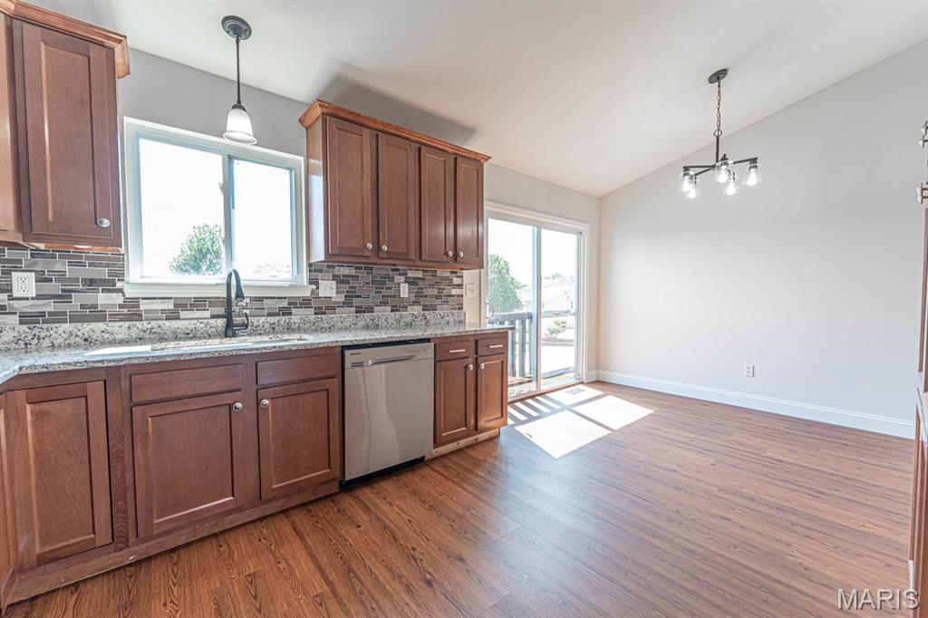 46 Hampton Drive Troy, MO 63379 - Photo 9 of 42