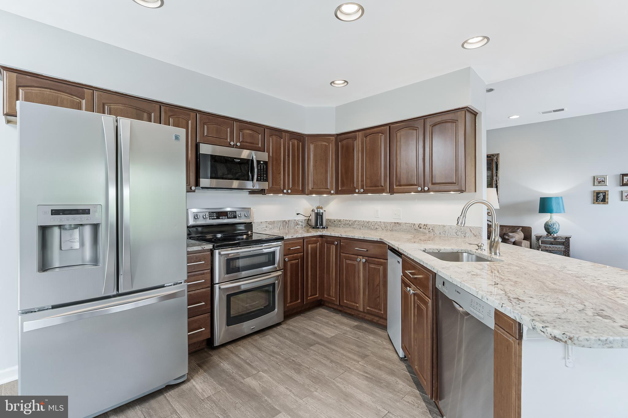 11302 Harbor Court, Unit 1302 Reston, VA 20191 - Photo 18 of 52 Gallery Image 18