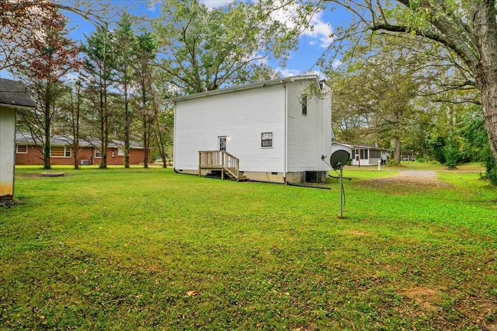2002 Broadacre Road Northwest Dalton, GA 30721 - Photo 36 of 38