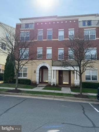 $579,000 | 43609 McDowell Square, Leesburg, VA 20176