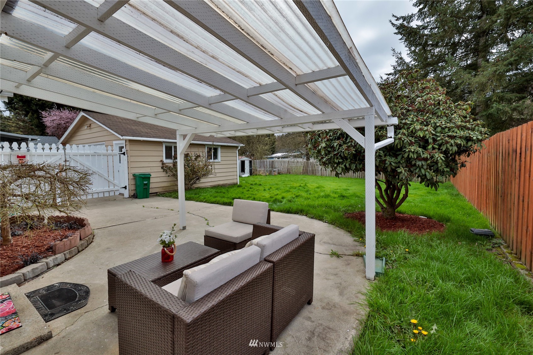 3129 Southeast 5th Street Renton, WA 98058 - Photo 16 of 27 a view of patio with couches and pool
