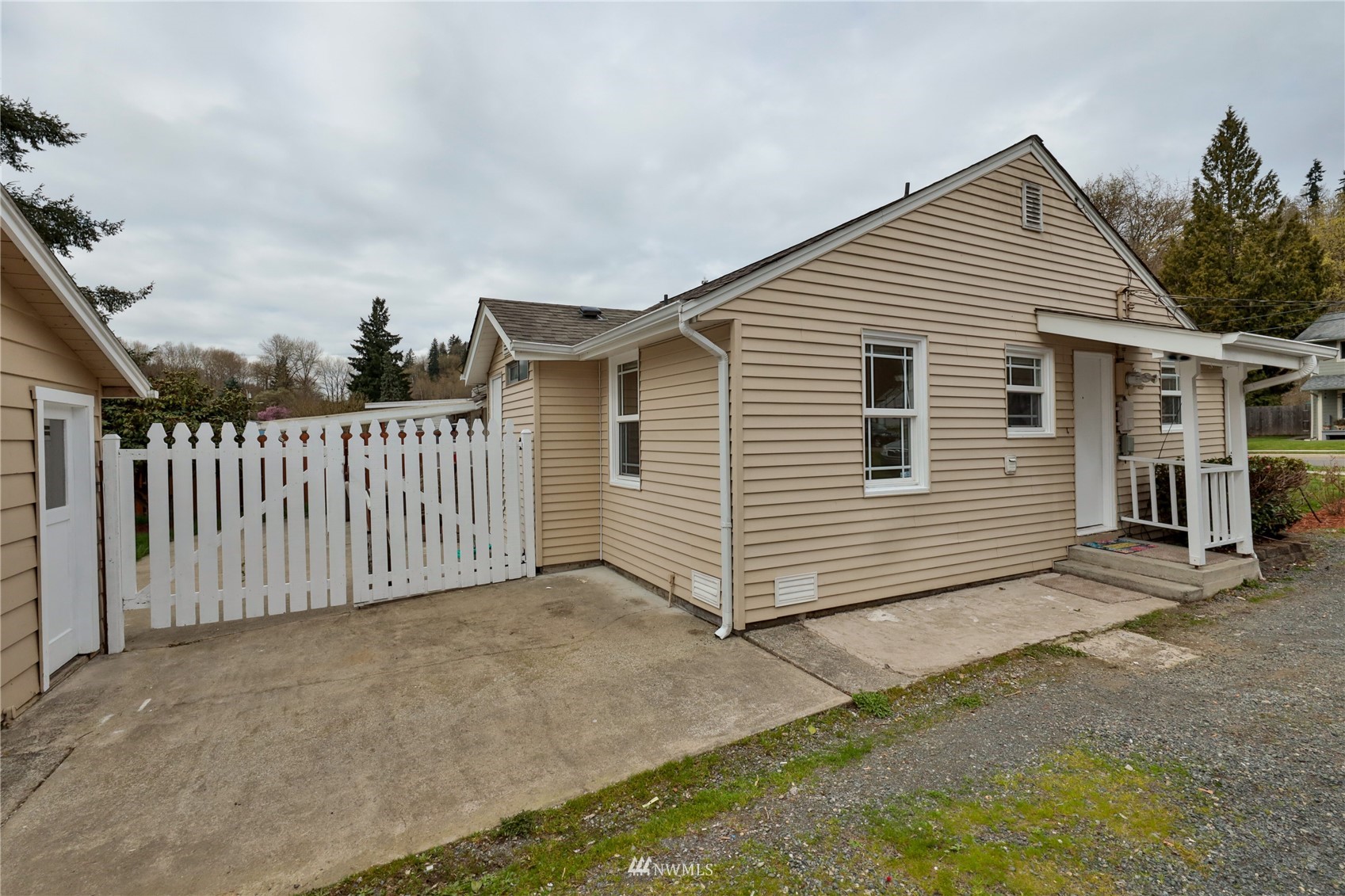 3129 Southeast 5th Street Renton, WA 98058 - Photo 26 of 27 a view of a house with a yard