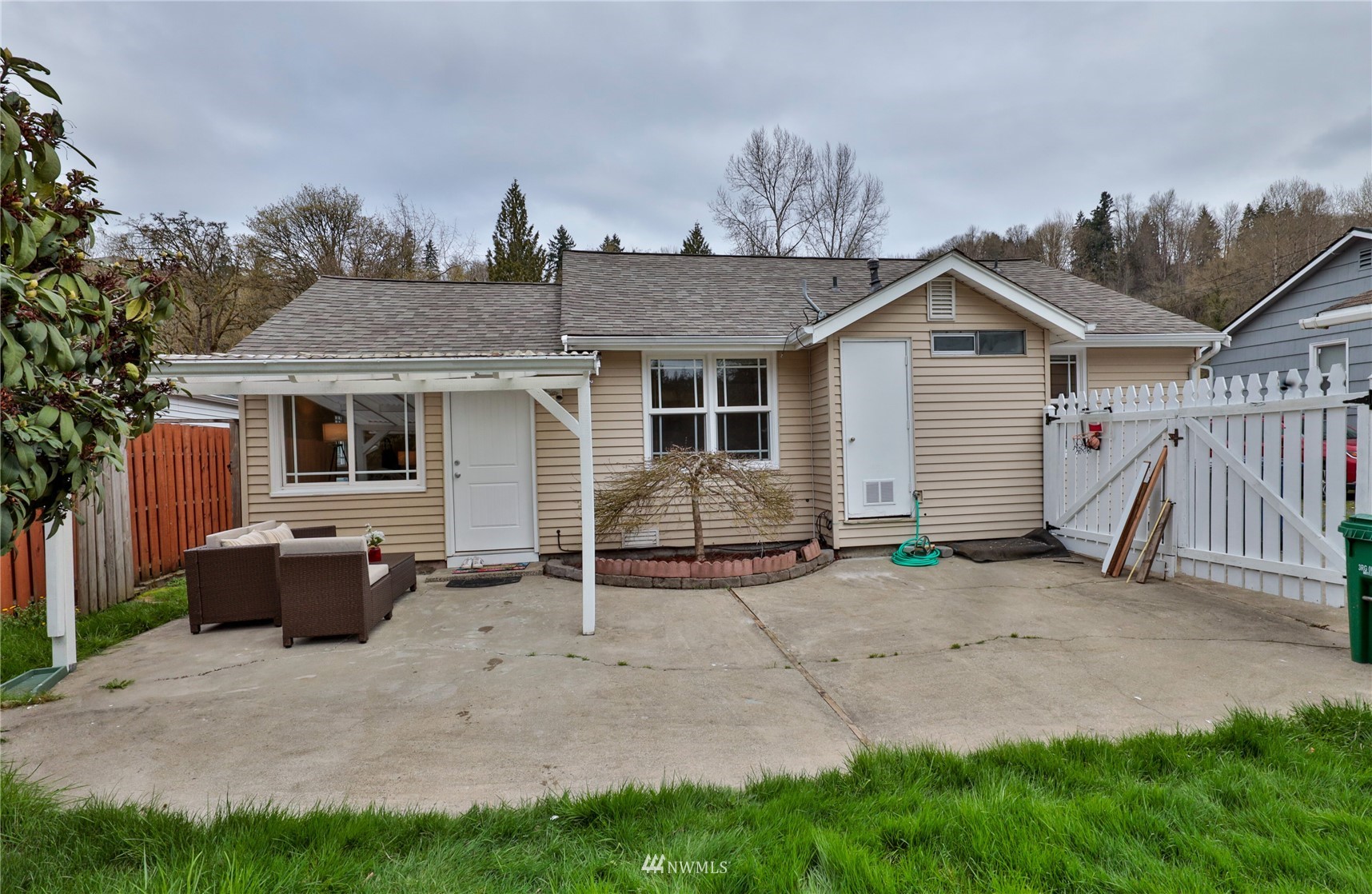 3129 Southeast 5th Street Renton, WA 98058 - Photo 27 of 27 a house view with a backyard space
