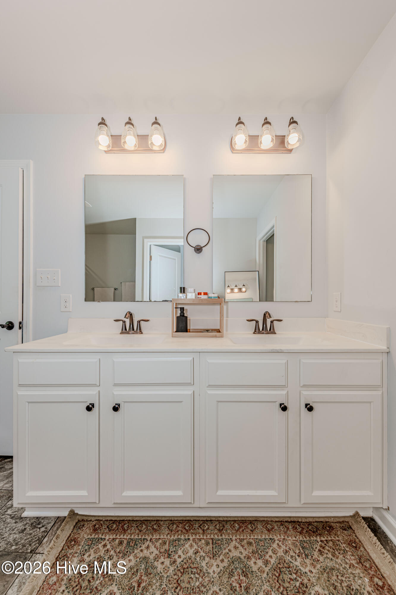 109 Tralee Place Holly Ridge, NC 28445 - Photo 35 of 73 Primary full bathroom