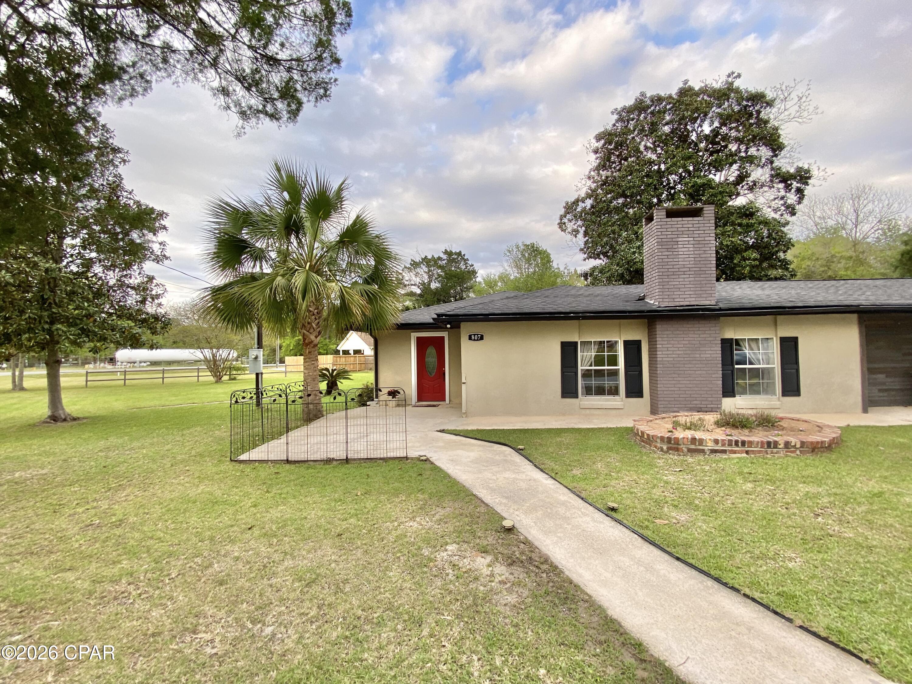807 Maple Street Chipley, FL 32428 - Photo 10 of 42