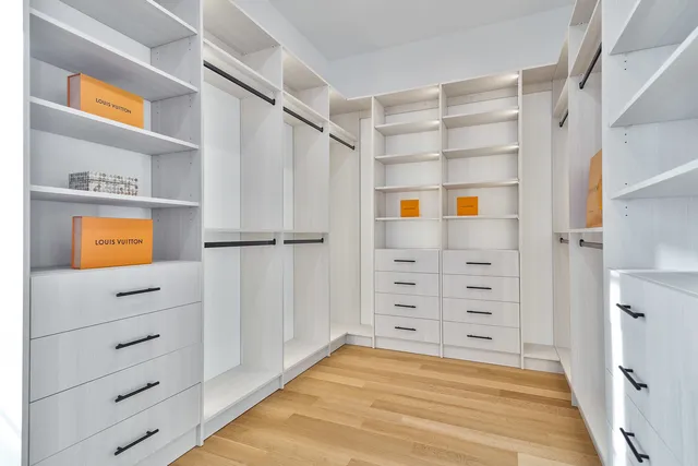 $2,599,000 | 533 Kensington Court, Hinsdale, IL 60521