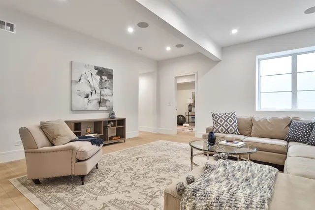 $2,599,000 | 533 Kensington Court, Hinsdale, IL 60521