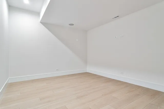 $2,599,000 | 533 Kensington Court, Hinsdale, IL 60521