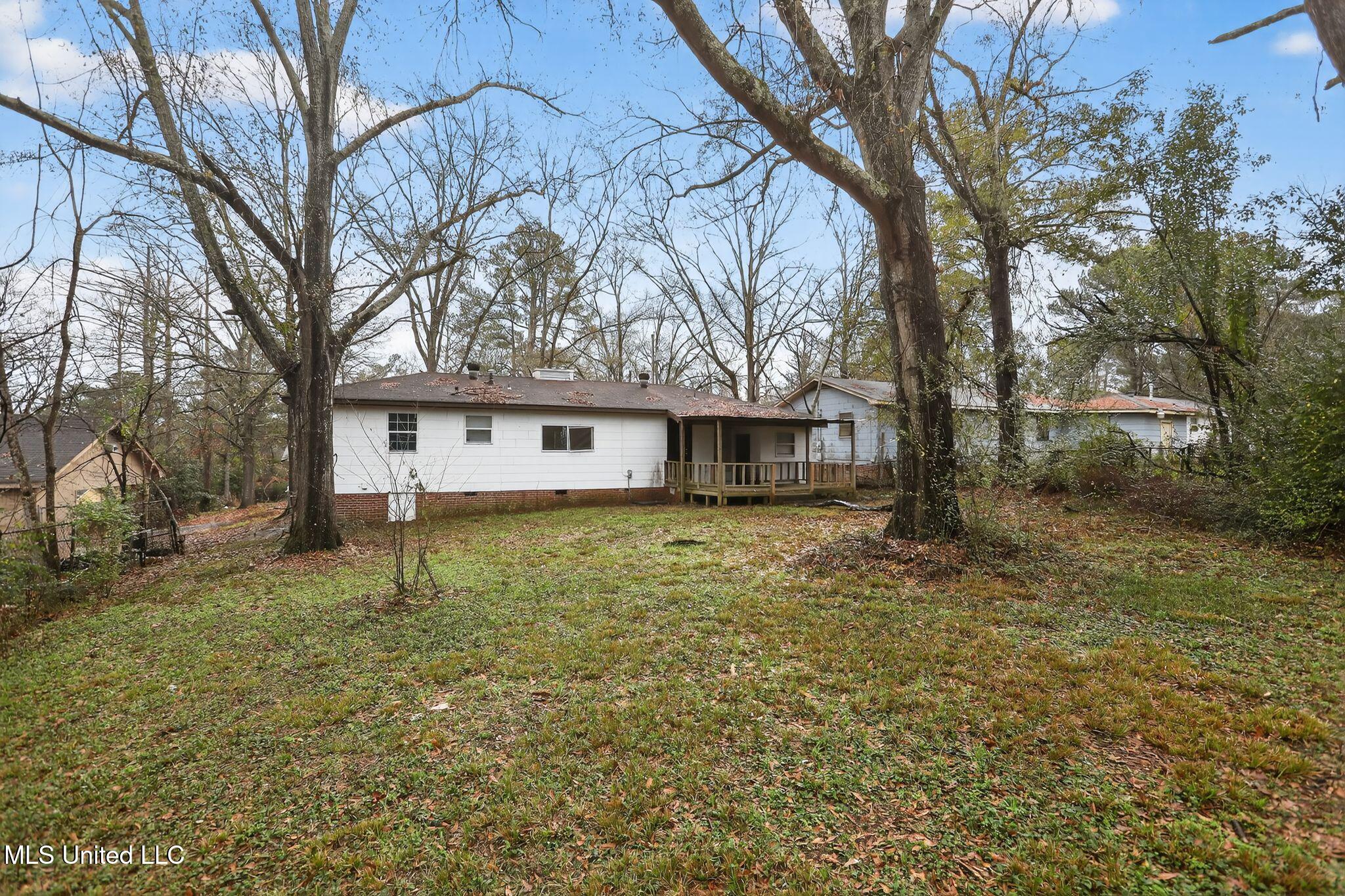 2815 Tara Road Jackson, MS 39212 - Photo 35 of 37 06_2815_Tara_Rd_Jackson_MS_39212-Exterio