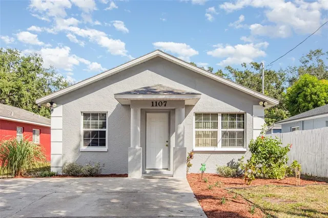 $305,000 | 1107 3rd Street East, Bradenton, FL 34208