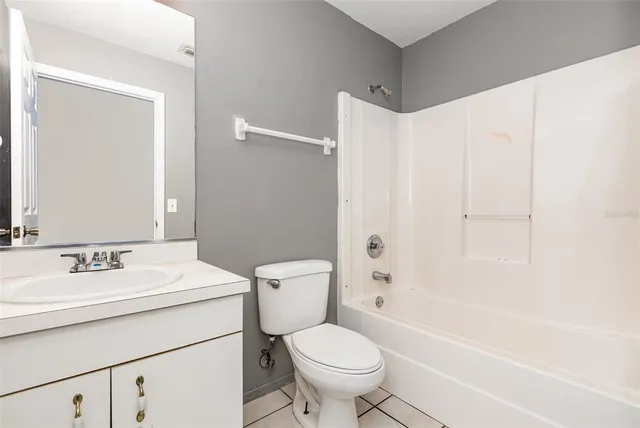 $305,000 | 1107 3rd Street East, Bradenton, FL 34208