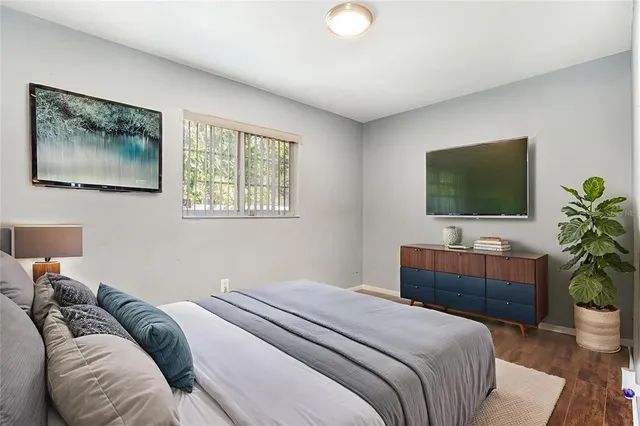 $305,000 | 1107 3rd Street East, Bradenton, FL 34208