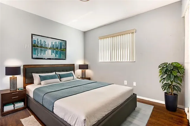 $305,000 | 1107 3rd Street East, Bradenton, FL 34208