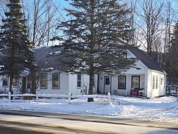 $210,000 | 454 Giddings Street, North Springfield, VT 05150