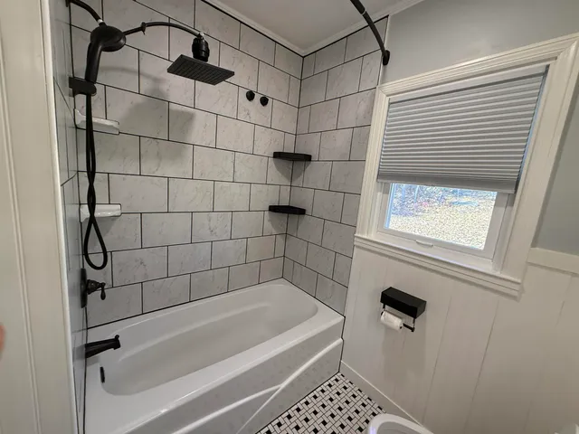 $2,000 | 42 Woodland Avenue, Laconia, NH 03246