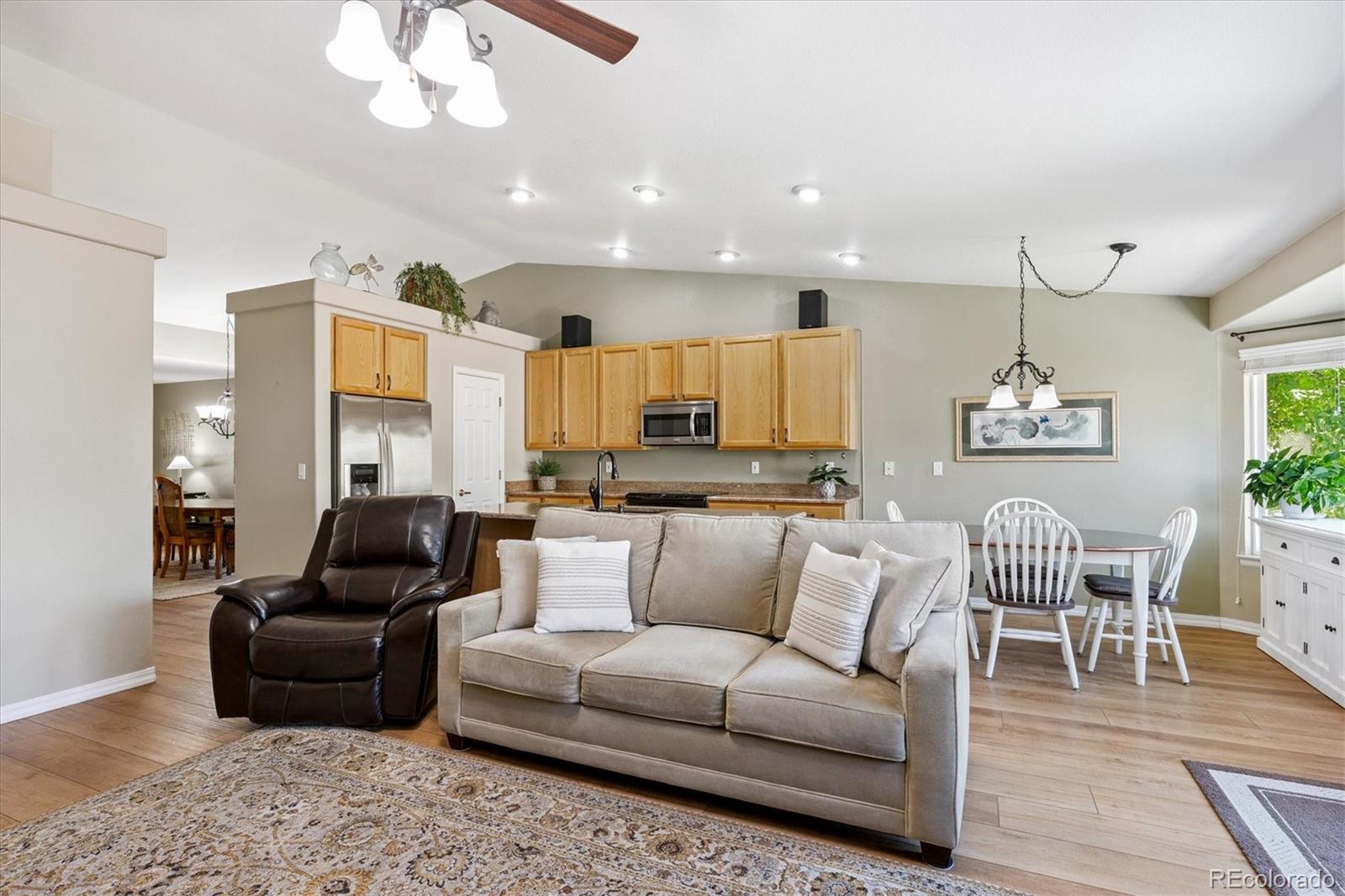 2169 Fox Fire Street Highlands Ranch, CO 80129 - Photo 15 of 47 Gallery Image 15