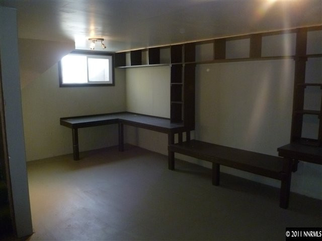 1290 Earl Drive Reno, NV 89503 - Photo 6 of 13 a room with window and a table