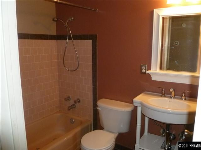 1290 Earl Drive Reno, NV 89503 - Photo 10 of 13 a bathroom with a sink toilet and shower