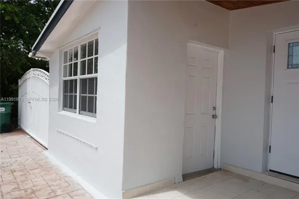 $1,500 | 12455 Southwest 185th Terrace, Unit 1, Miami, FL 33177