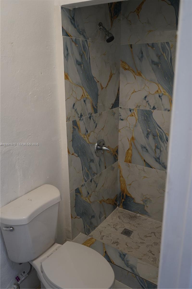 12455 Southwest 185th Terrace, Unit 1 Miami, FL 33177 - Photo 25 of 28