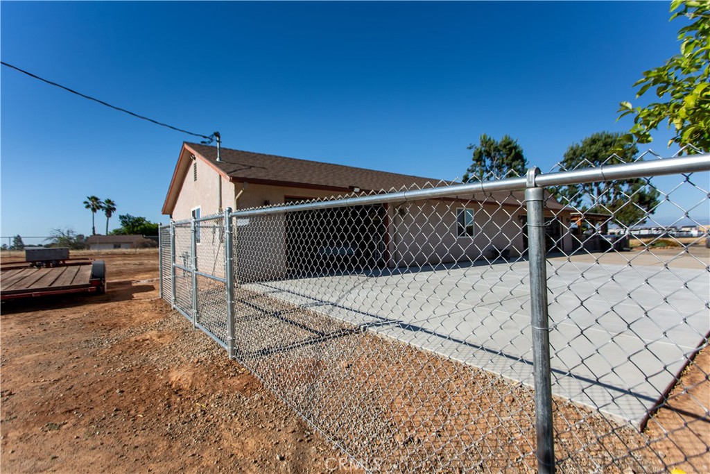 14304 Huntington Road Madera, CA 93636 - Photo 30 of 44