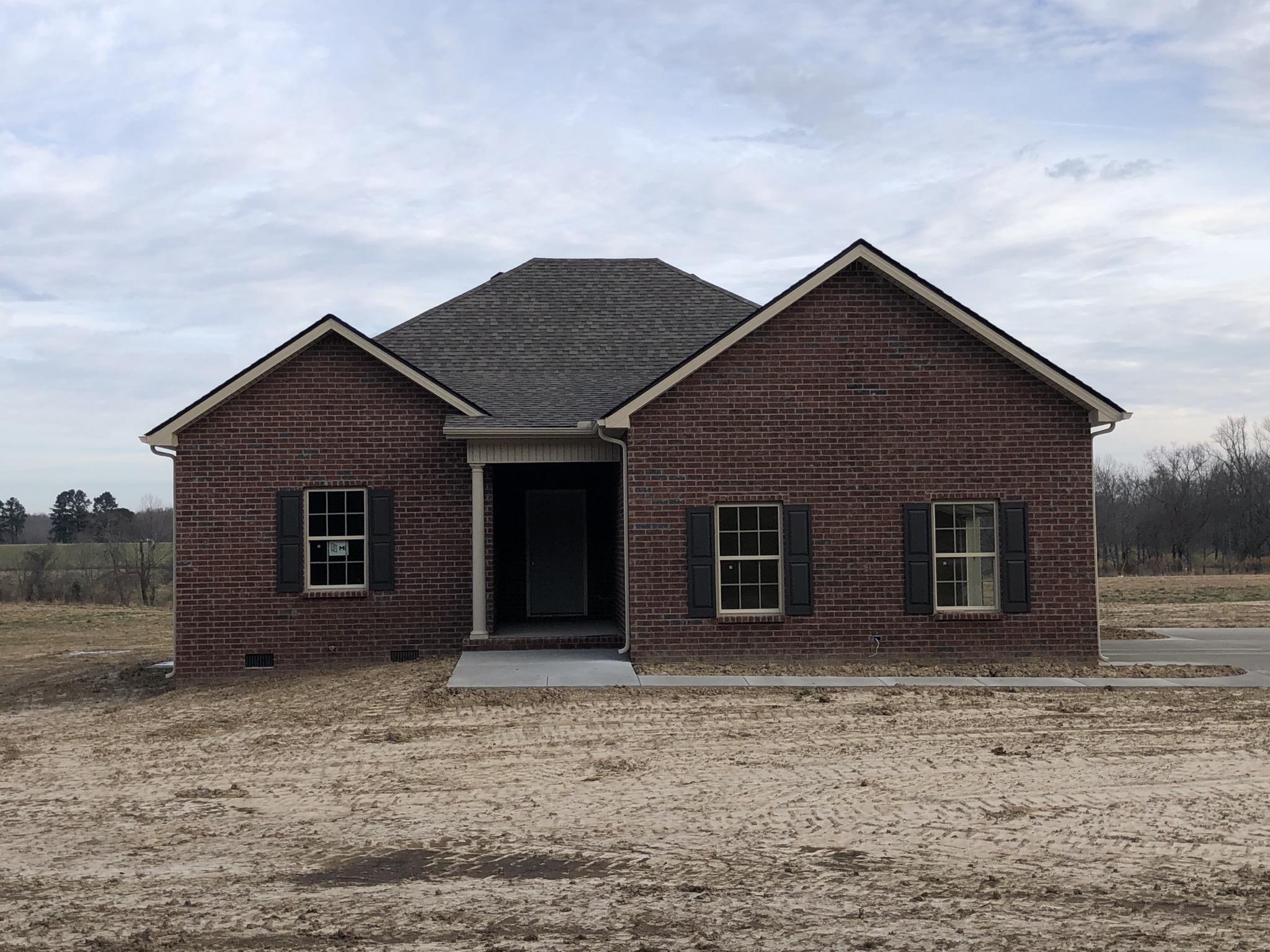697 Elrod Road Manchester, TN 37355 - Photo 1 of 1 front view of a house