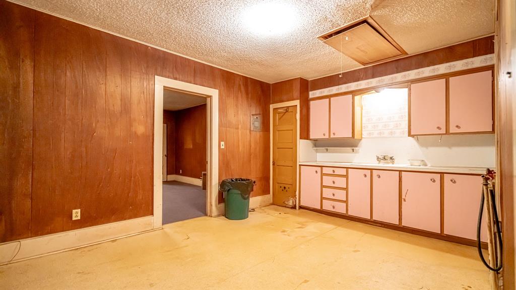 224 Pecan Street Dublin, TX 76446 - Photo 13 of 40