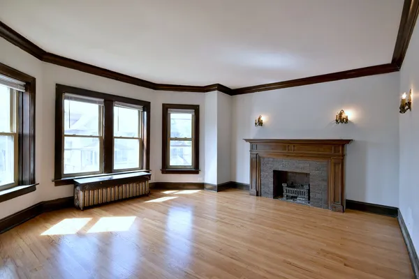 $1,350 | 5900 West Ohio Street, Unit 2, Chicago, IL 60644