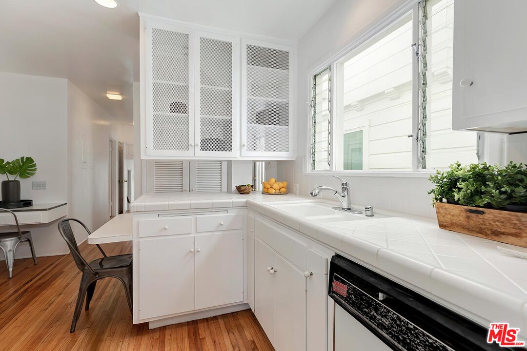 23350 Malibu Colony Road, Unit 109 Malibu, CA 90265 - Photo 12 of 28