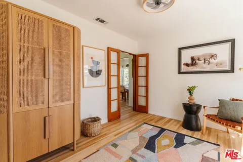 $1,095,000 | 13932 Hamlin Street, Valley Glen, CA 91401