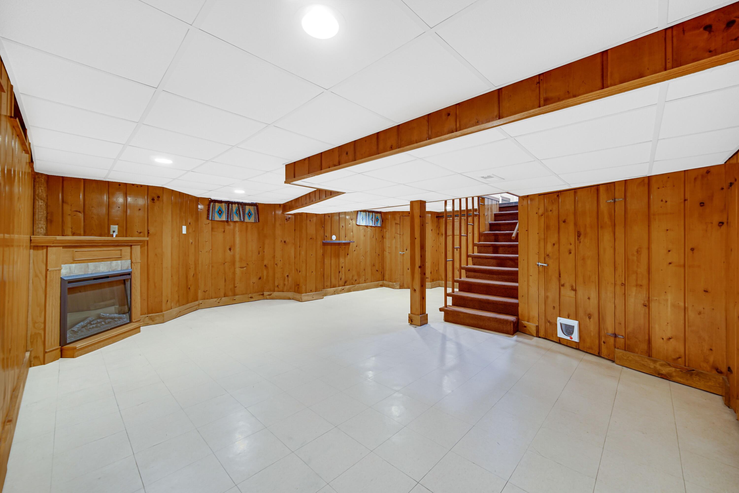 600 West North Street Crown Point, IN 46307 - Photo 18 of 24 a view of an empty room with a fireplace