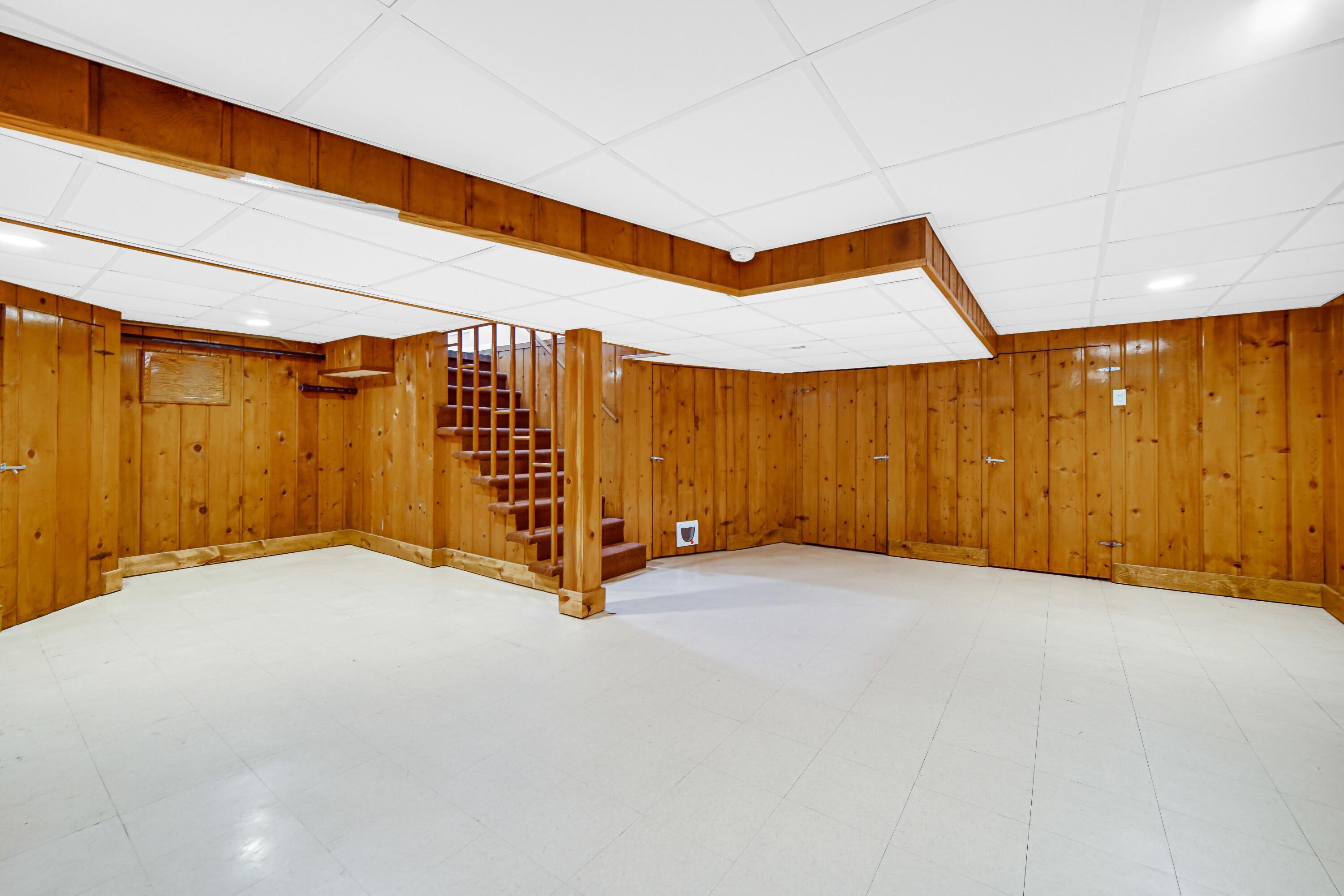 600 West North Street Crown Point, IN 46307 - Photo 19 of 24 a view of an empty room