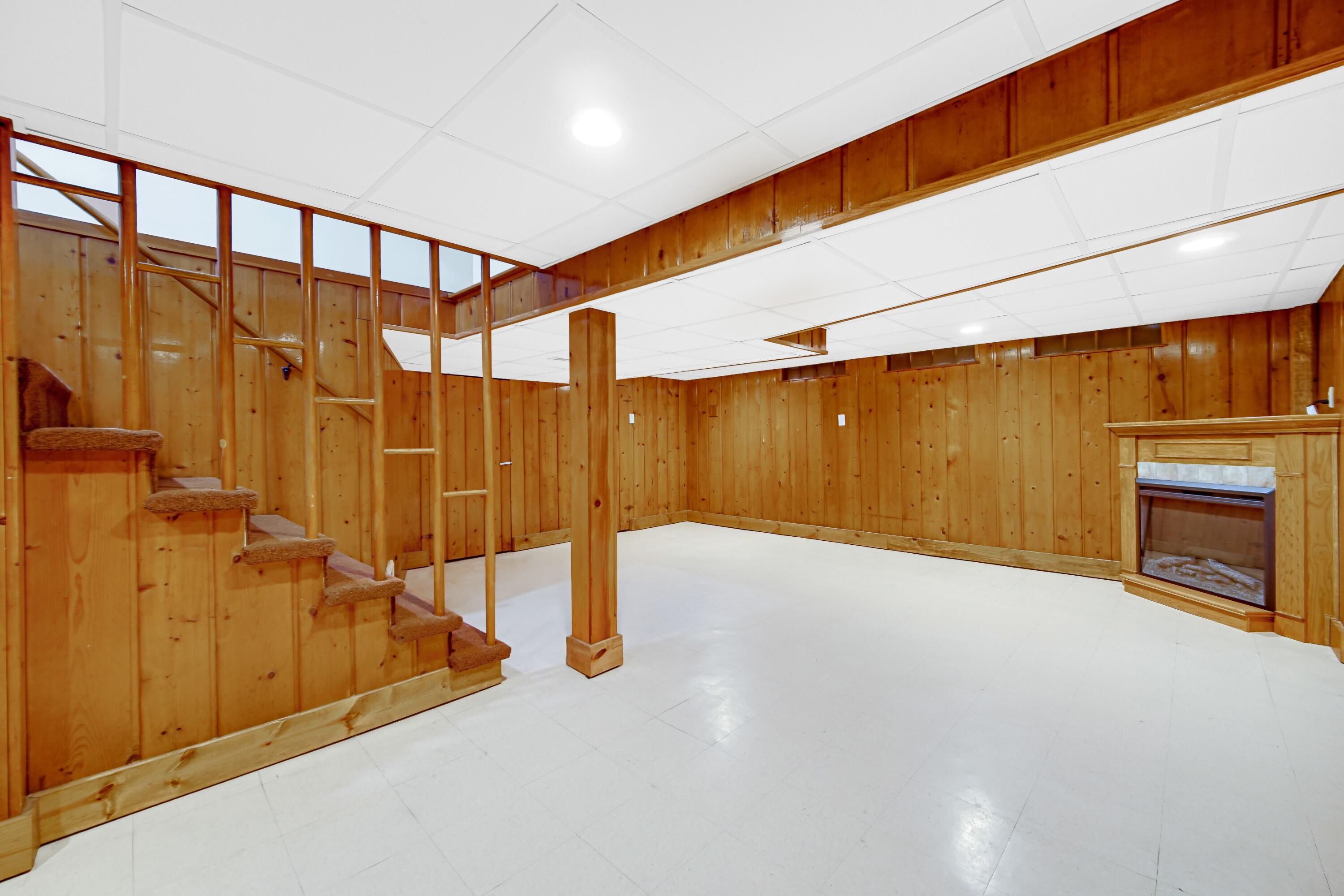 600 West North Street Crown Point, IN 46307 - Photo 20 of 24