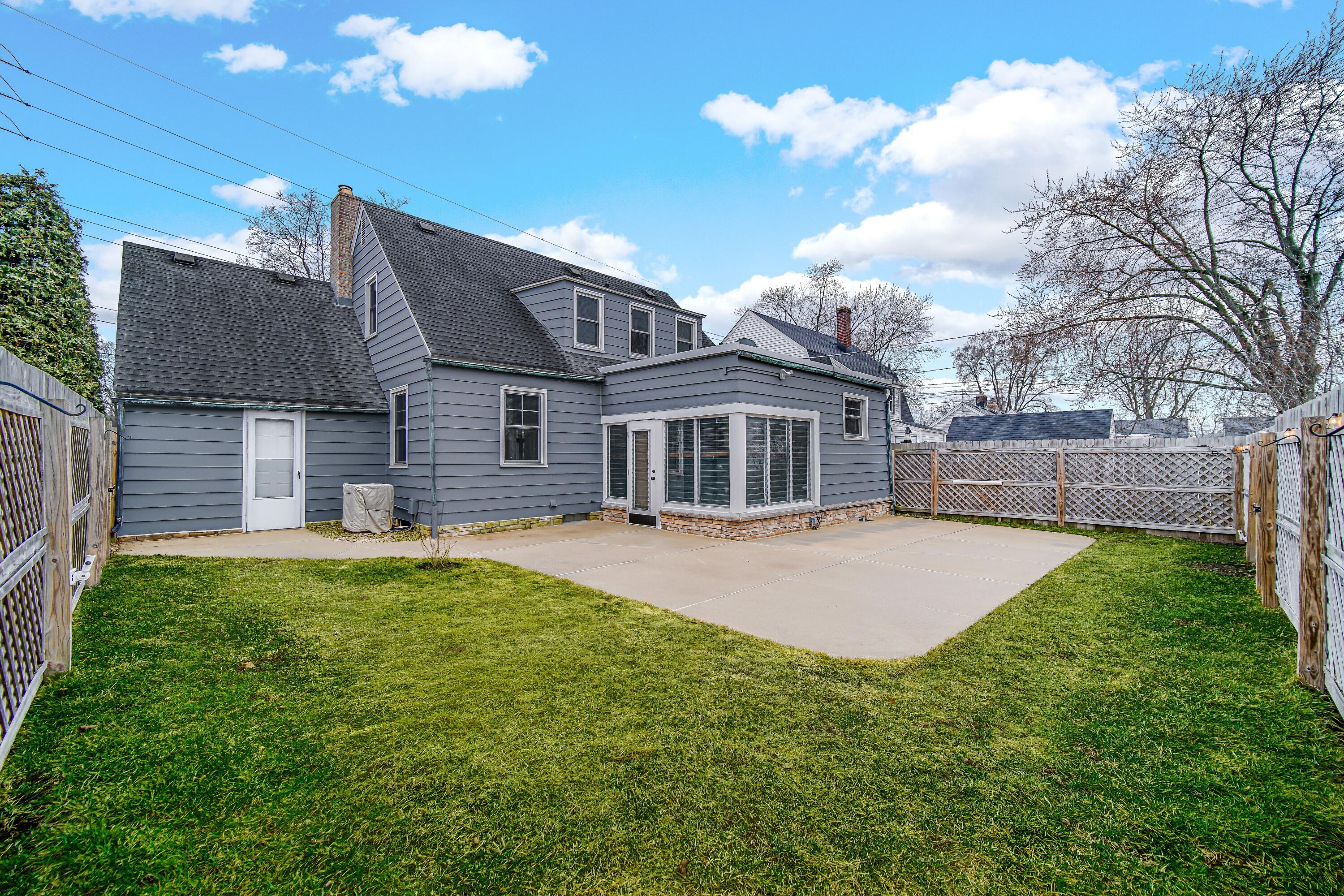 600 West North Street Crown Point, IN 46307 - Photo 23 of 24 a front view of a house with a yard