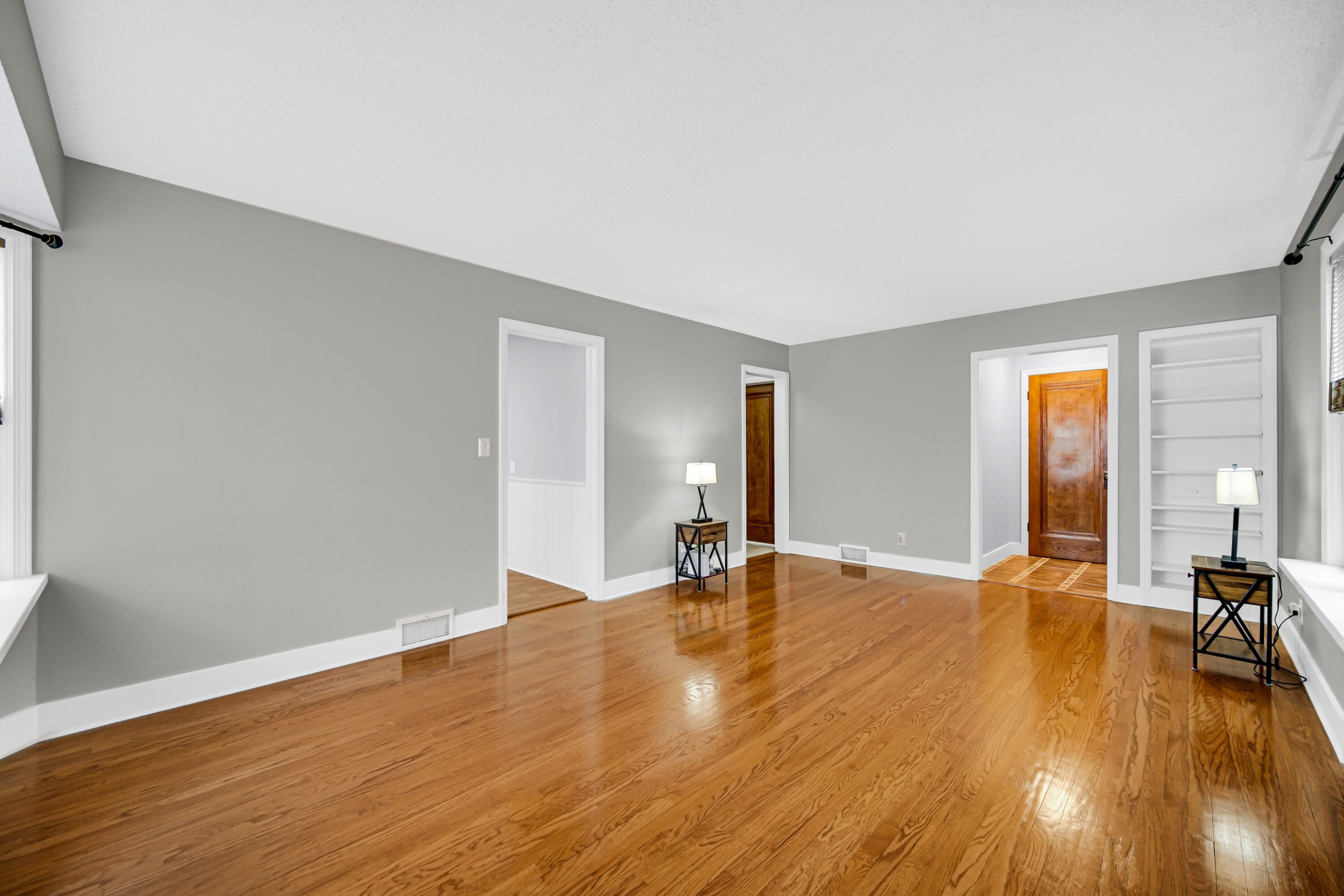 600 West North Street Crown Point, IN 46307 - Photo 4 of 24 a view of empty room with wooden floor