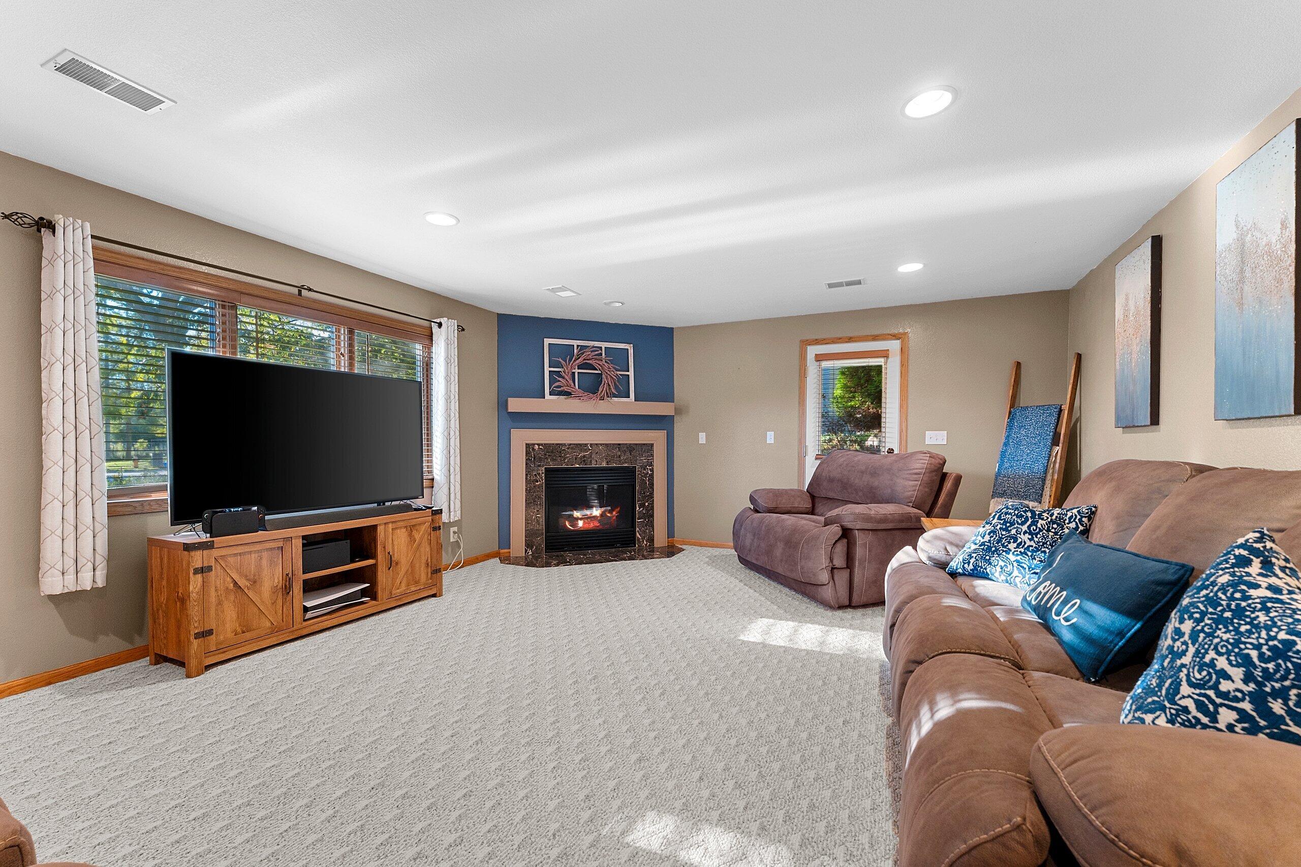3408 Pierce Court Two Rivers, WI 54241 - Photo 31 of 68 064-3408PierceCourt-TwoRivers-WI-54241-S