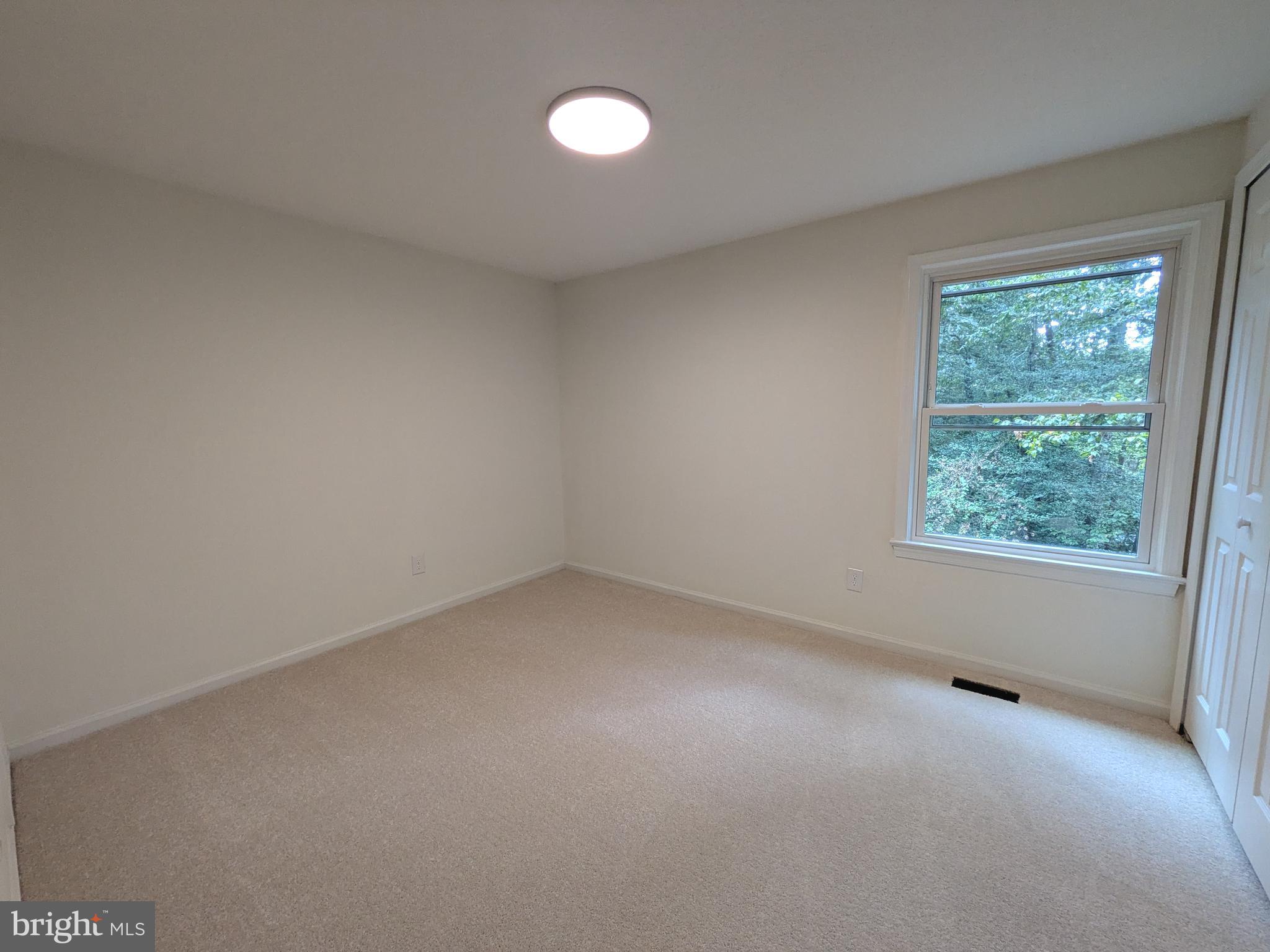 1019 Isabella Drive Stafford, VA 22554 - Photo 15 of 20 an empty room with a window