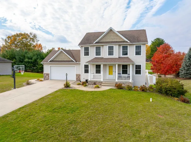 $329,000 | 1199 North Slateview Court, Warsaw, IN 46582