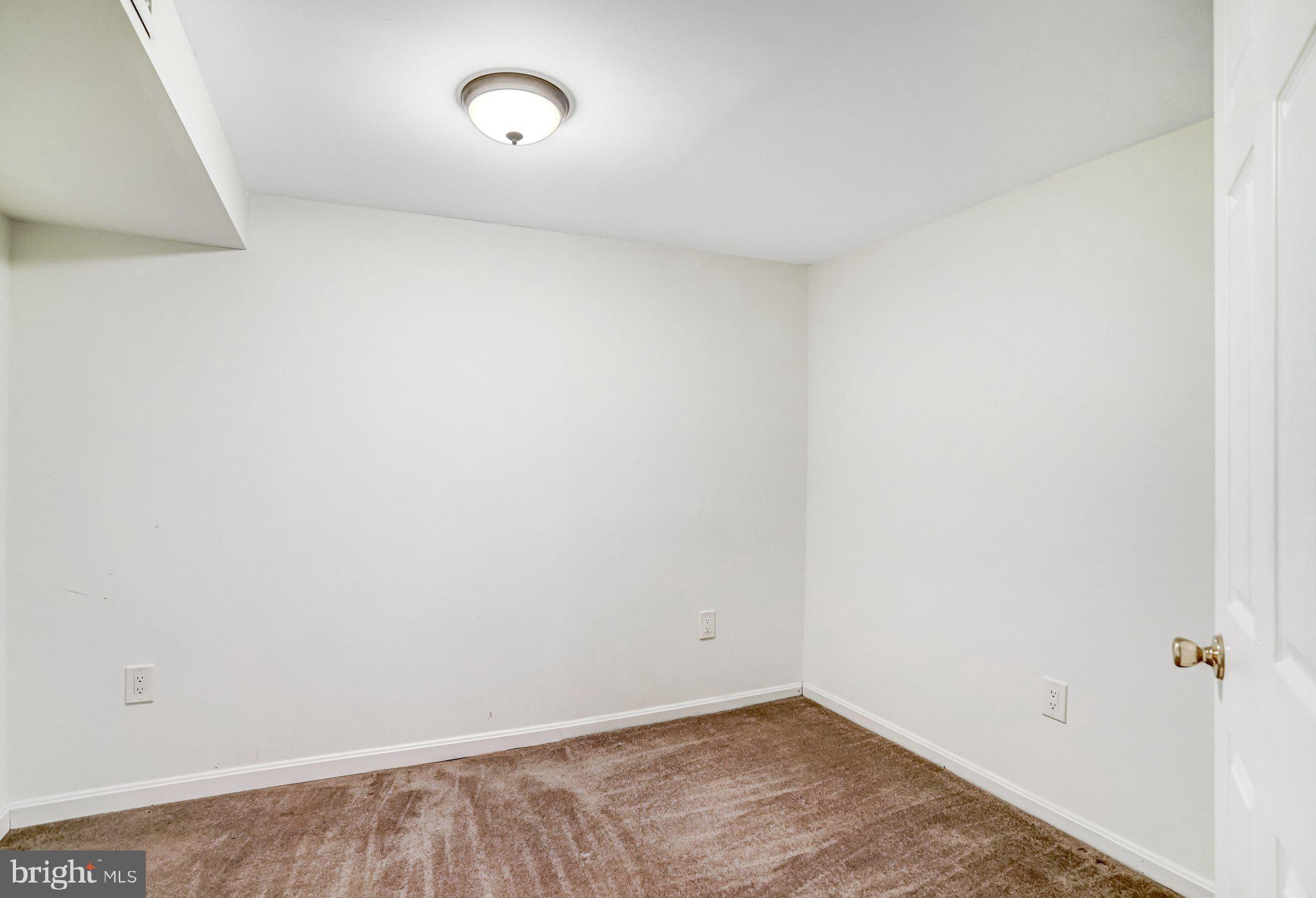 12 Rhode Island Avenue Northwest Washington, DC 20001 - Photo 62 of 74 a view of an empty room
